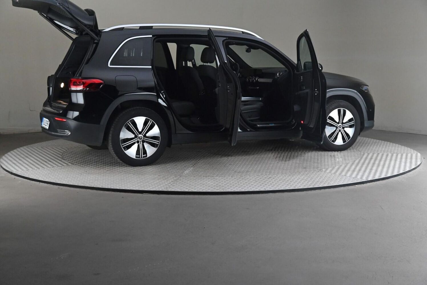 Mercedes-Benz EQB vaihtoauto
