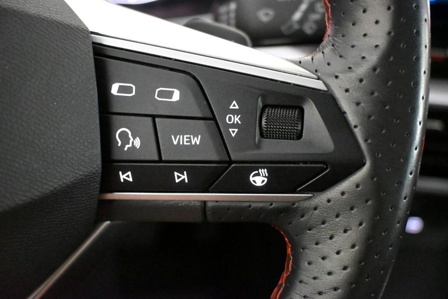 SEAT Leon Sportstourer vaihtoauto