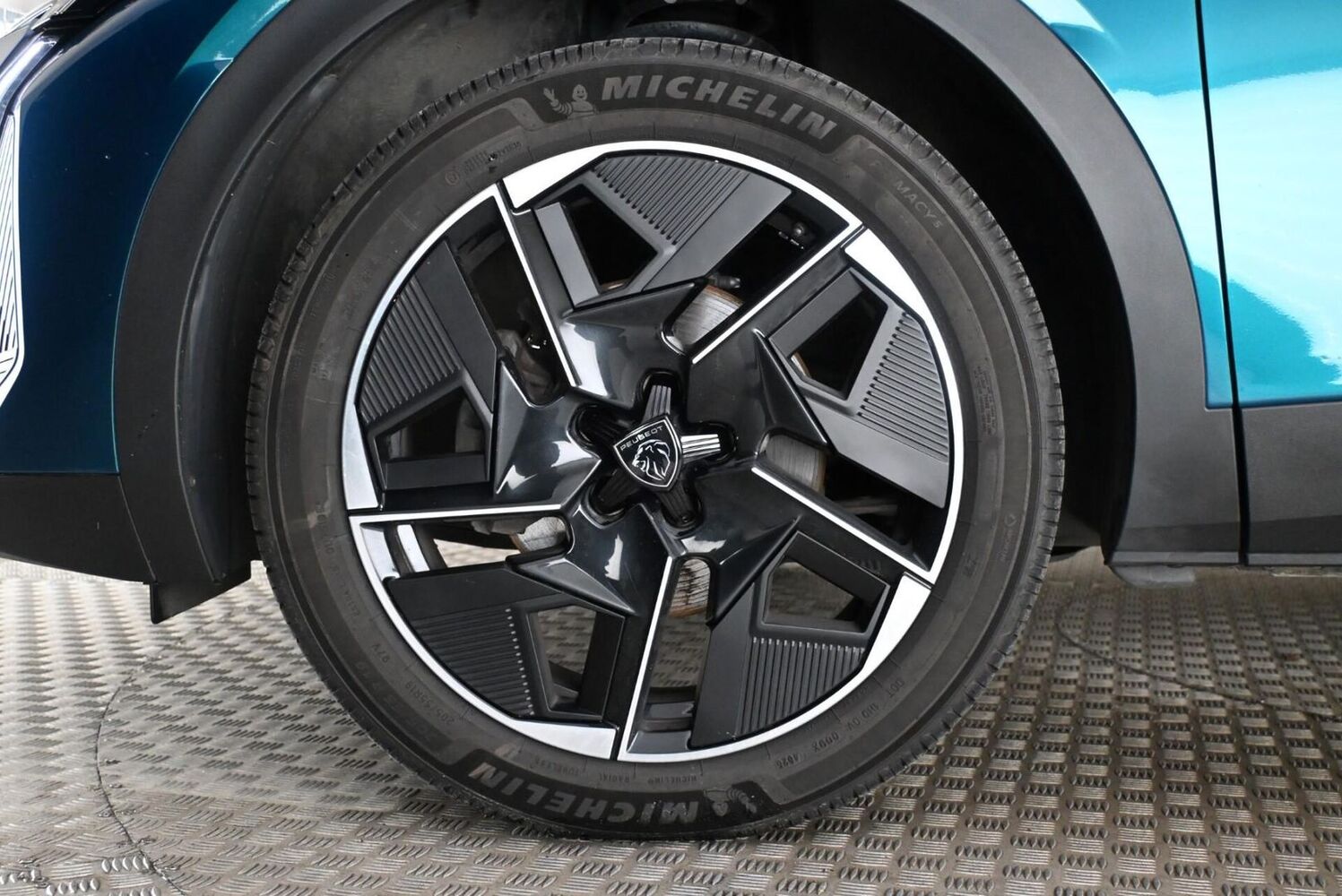 Peugeot 408 vaihtoauto