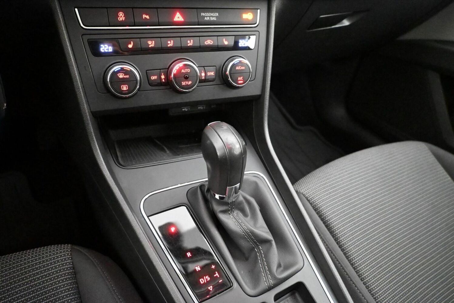 SEAT Leon vaihtoauto