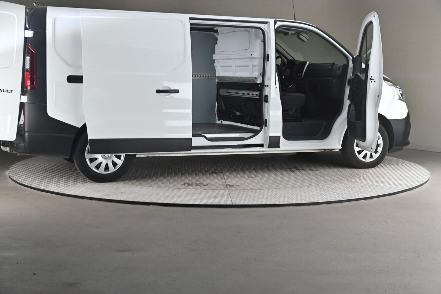 Renault Trafic vaihtoauto