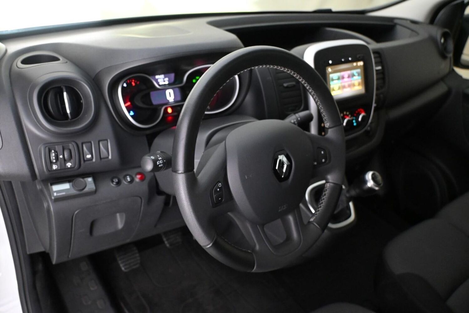 Renault Trafic vaihtoauto