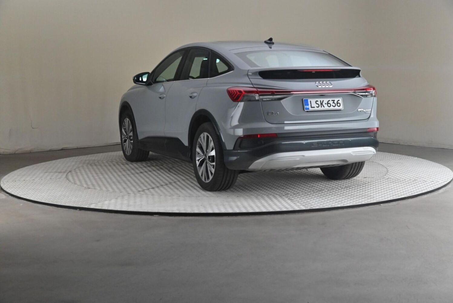Audi Q4 e-tron vaihtoauto