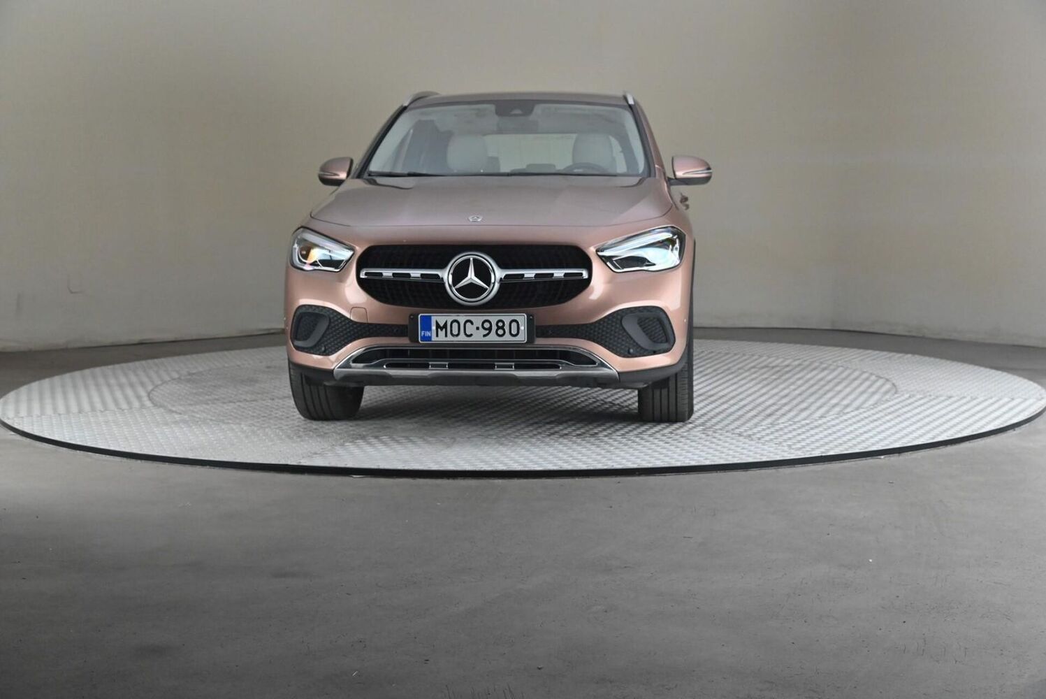 Mercedes-Benz GLA vaihtoauto