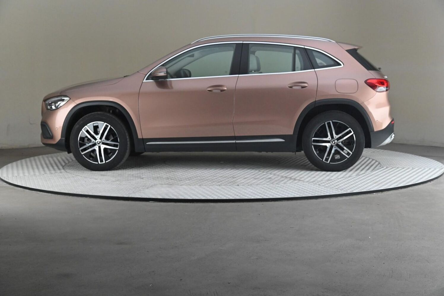 Mercedes-Benz GLA vaihtoauto