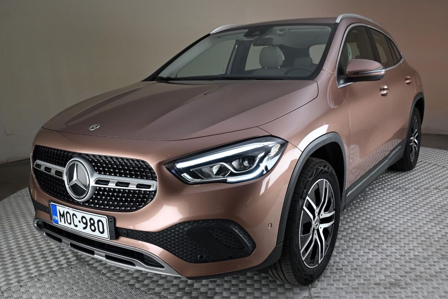 Mercedes-Benz GLA vaihtoauto