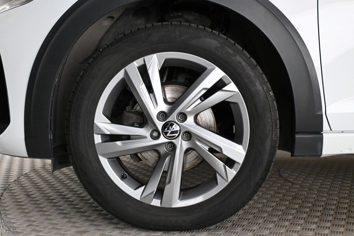 Volkswagen Taigo vaihtoauto
