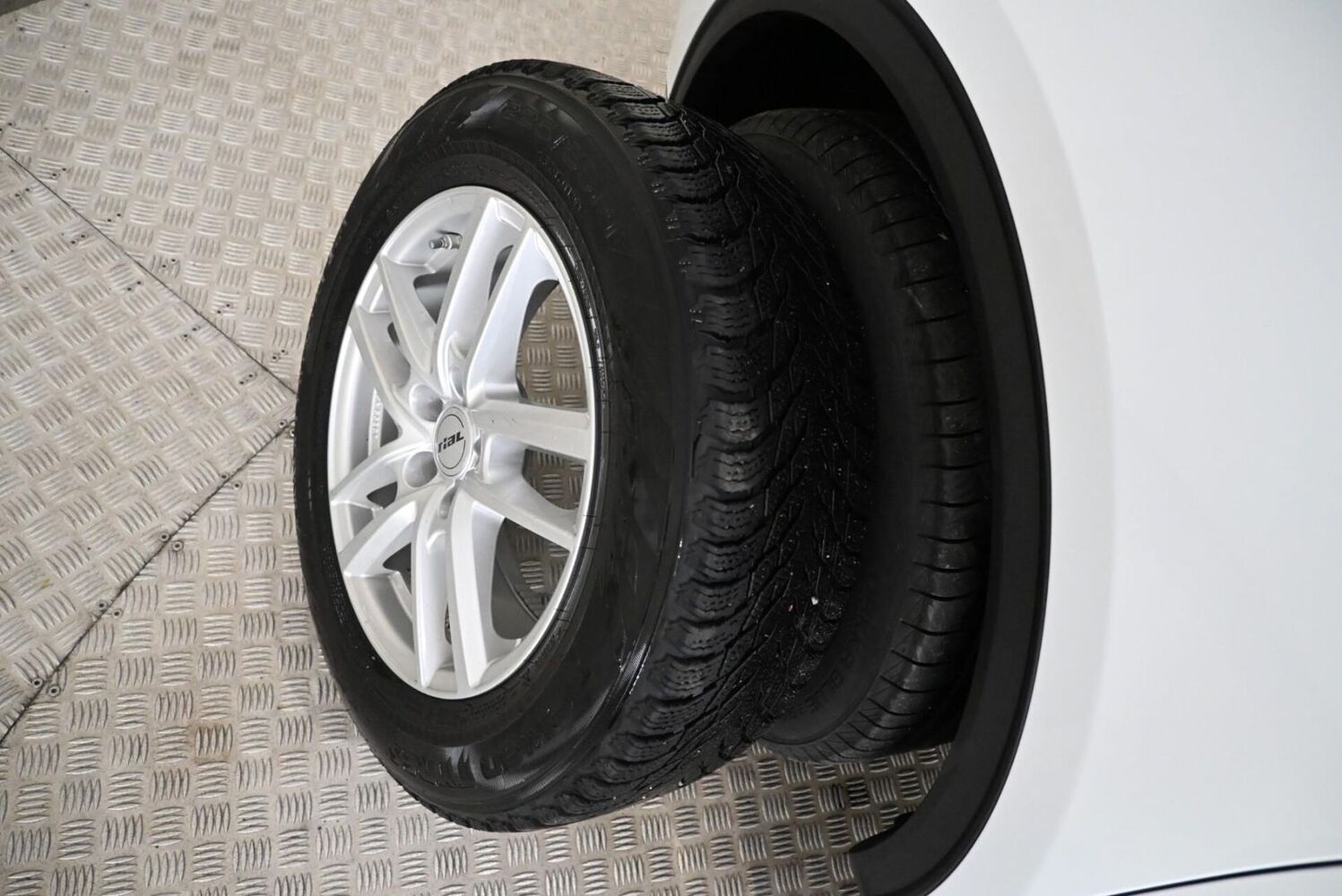 Ford Kuga vaihtoauto