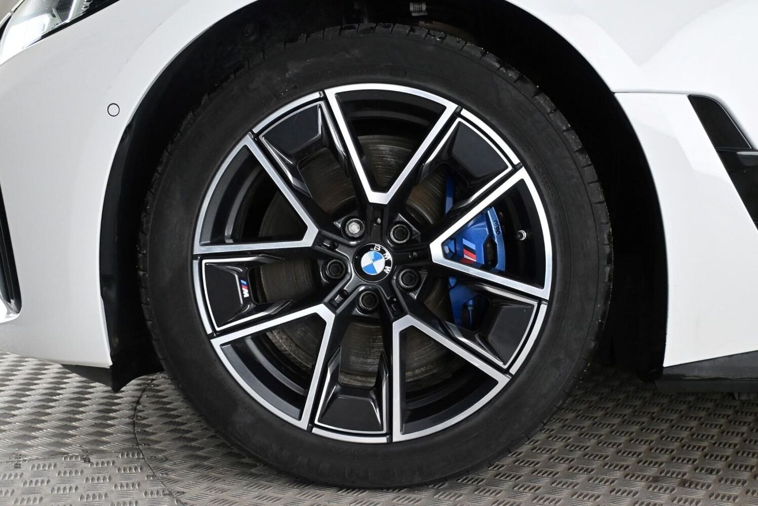 BMW i4 M50 vaihtoauto