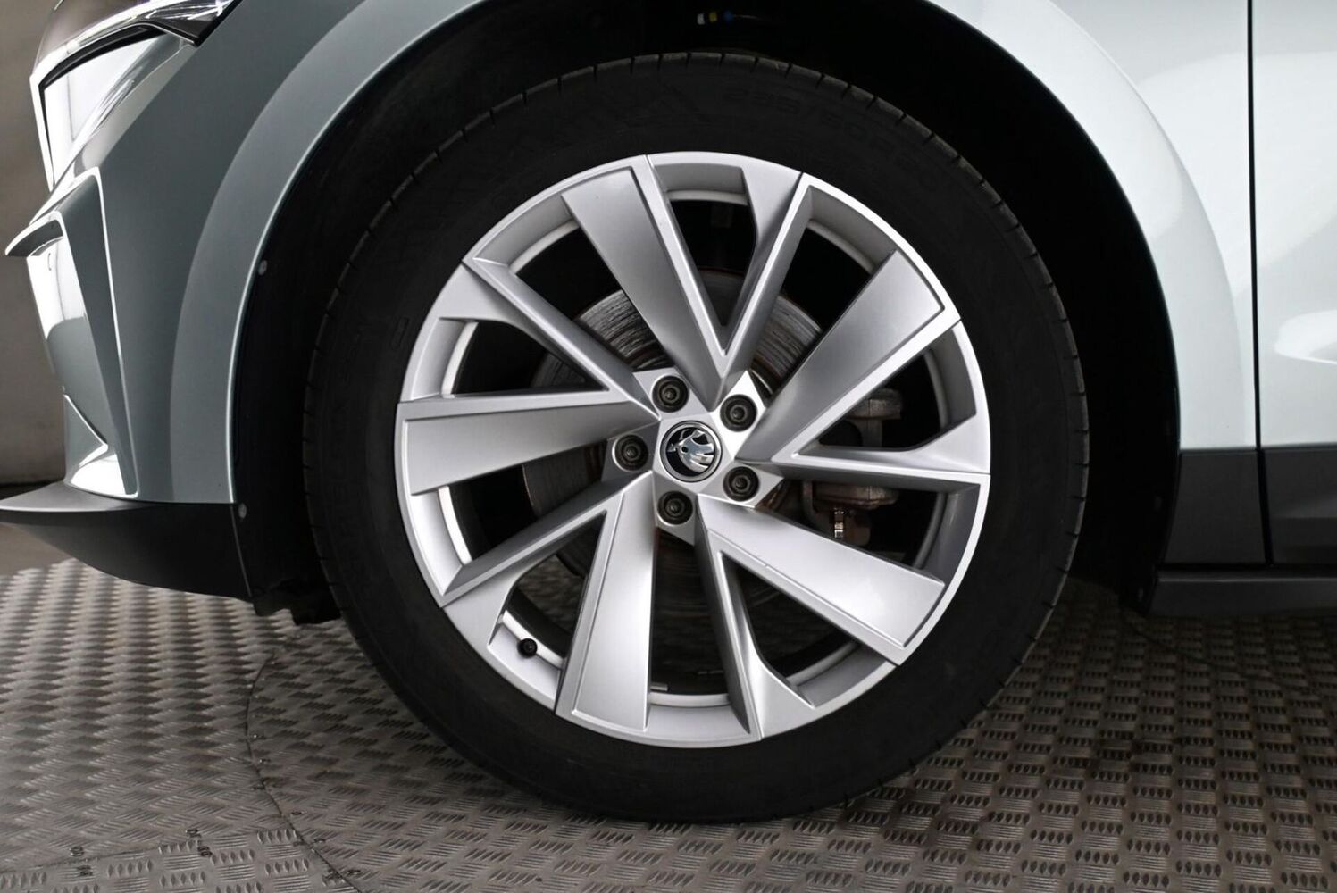 Skoda Enyaq vaihtoauto