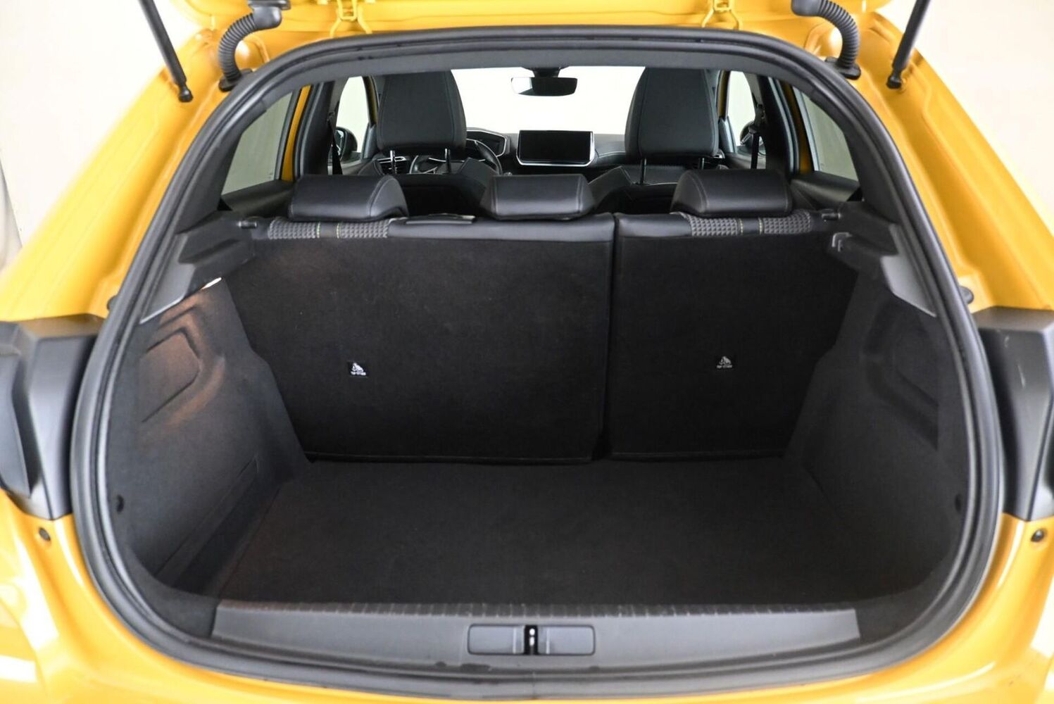 Peugeot e-208 vaihtoauto