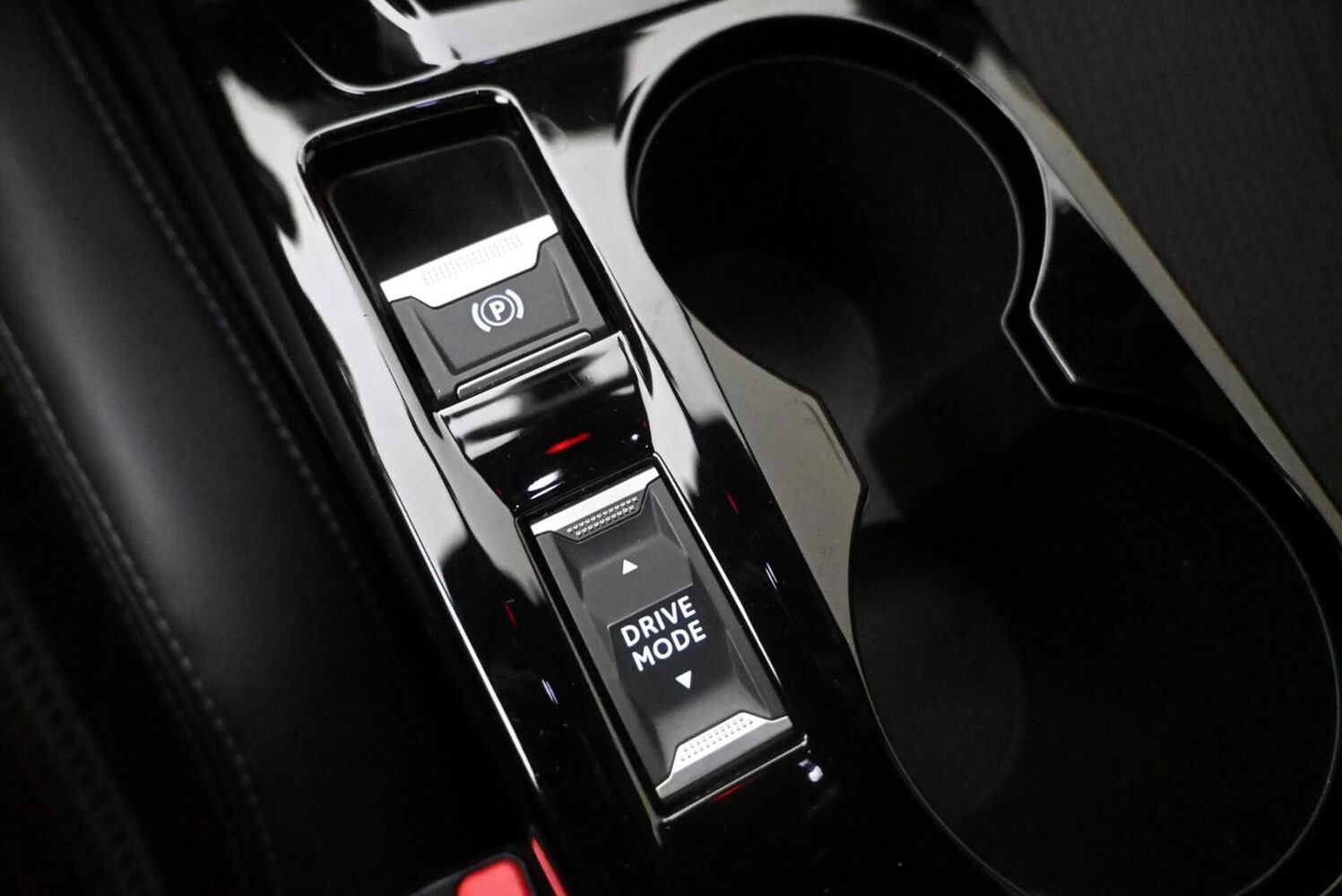 Peugeot e-208 vaihtoauto