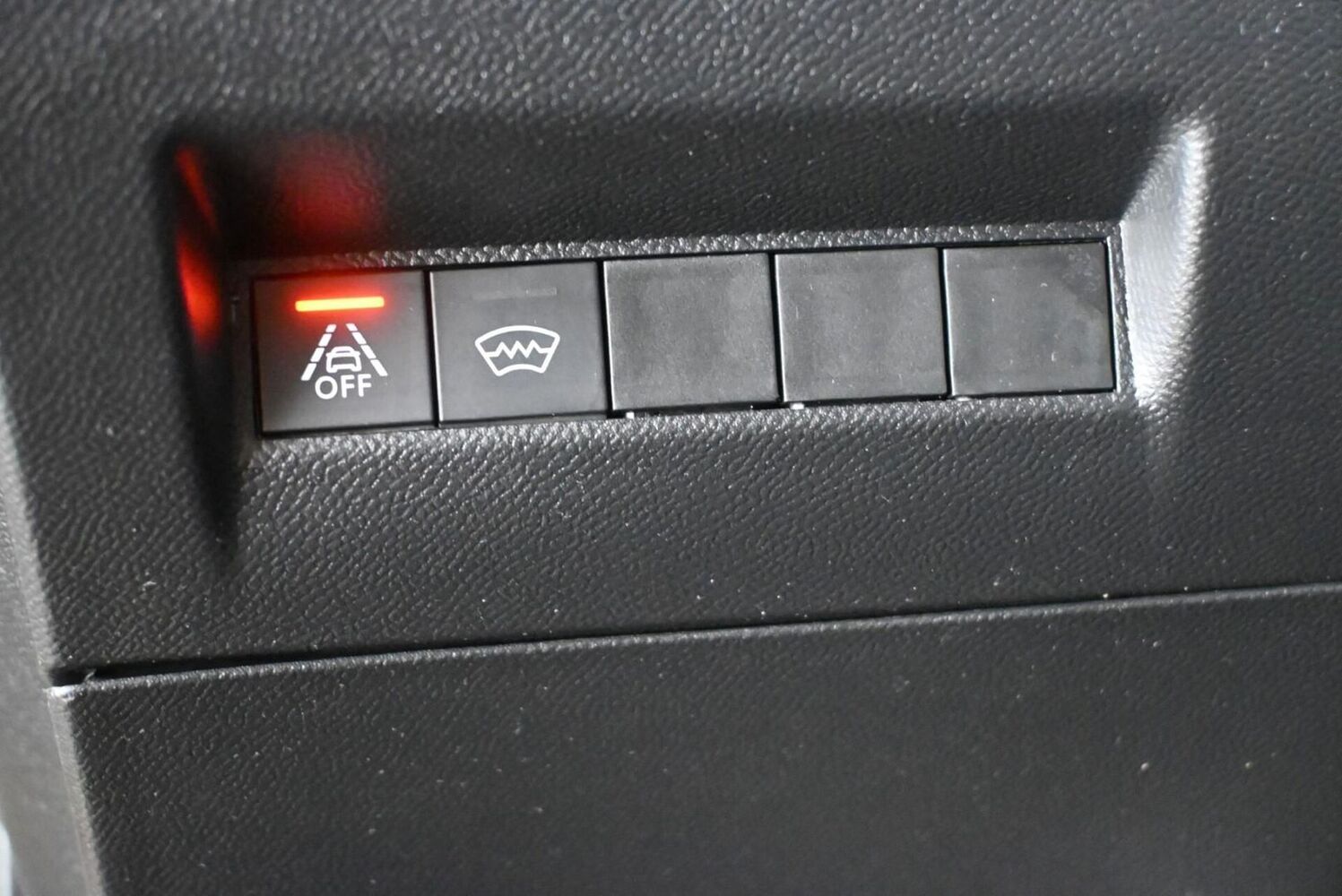 Peugeot e-208 vaihtoauto