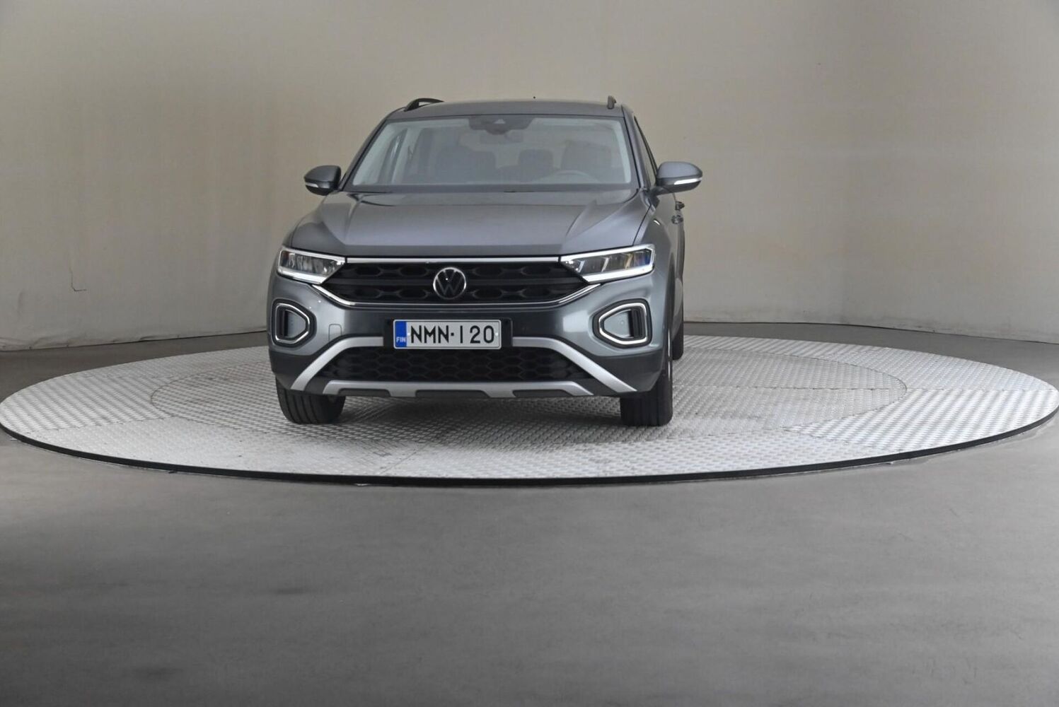 Volkswagen T-Roc vaihtoauto
