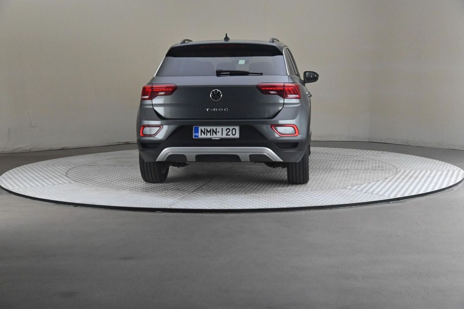 Volkswagen T-Roc vaihtoauto