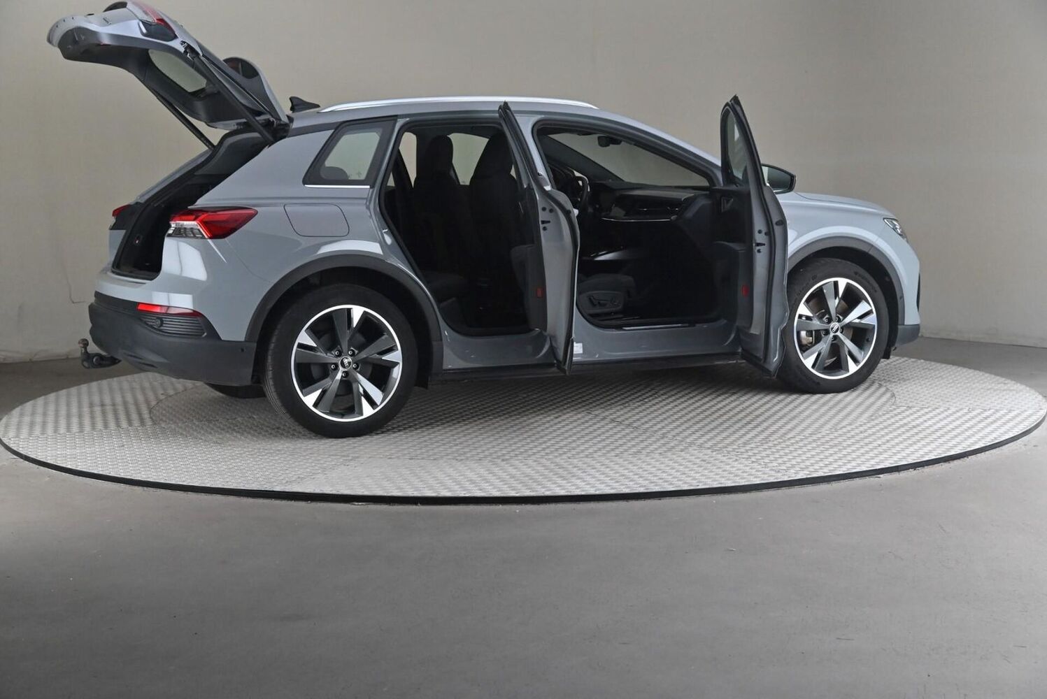 Audi Q4 e-tron vaihtoauto