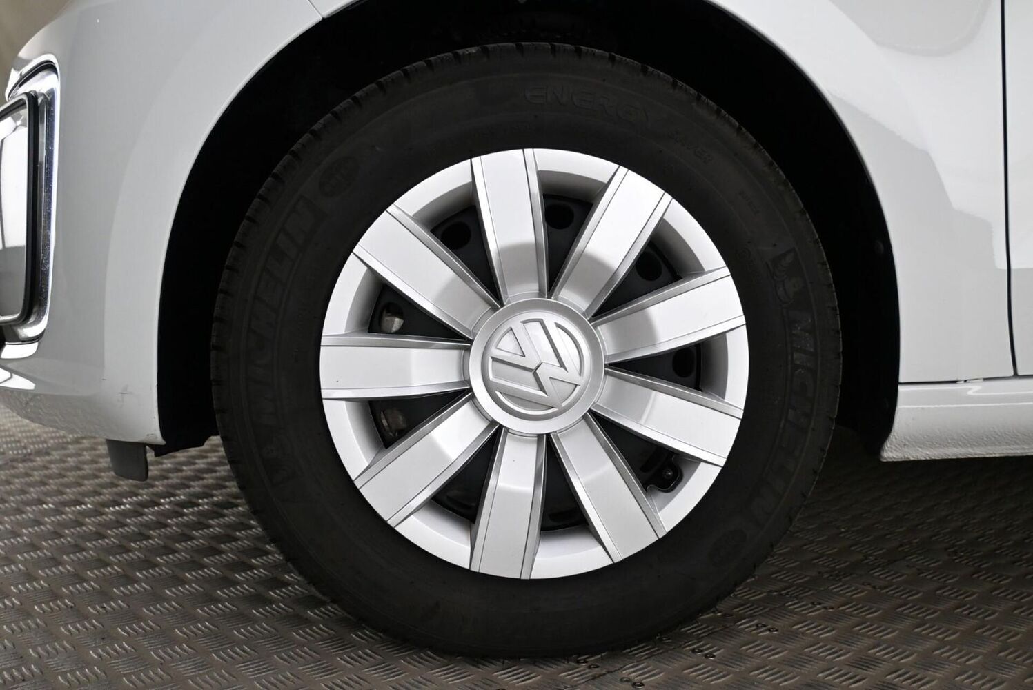 Volkswagen up! vaihtoauto