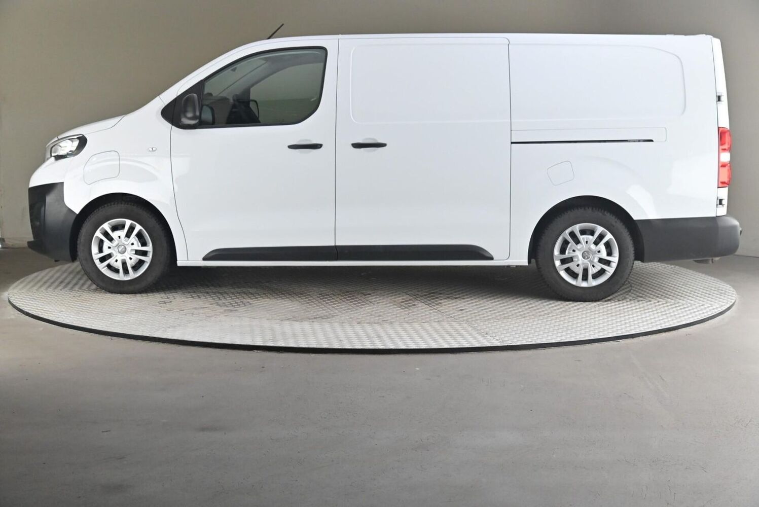 Peugeot e-Expert vaihtoauto
