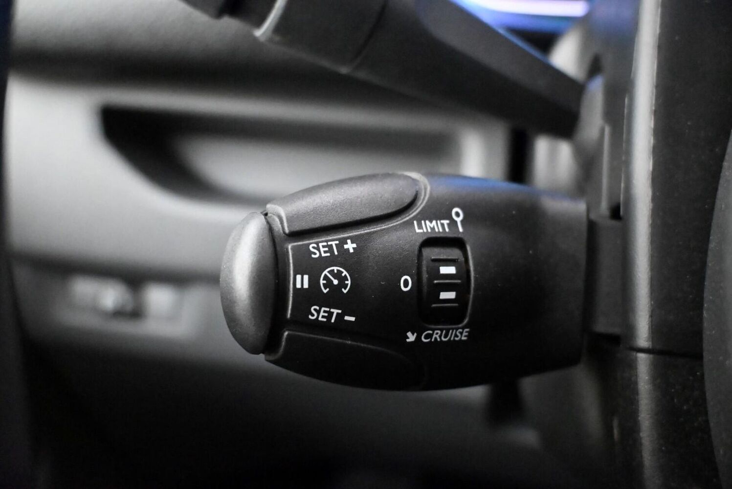 Peugeot e-Expert vaihtoauto
