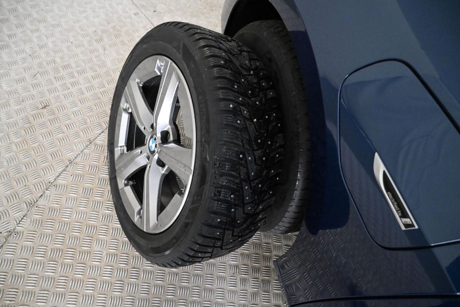 BMW 225 vaihtoauto