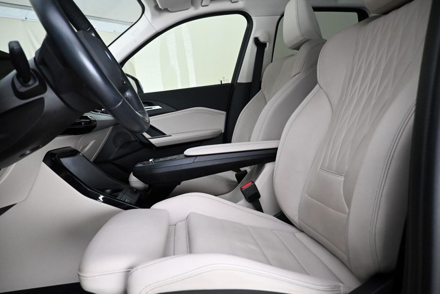 BMW iX1 vaihtoauto
