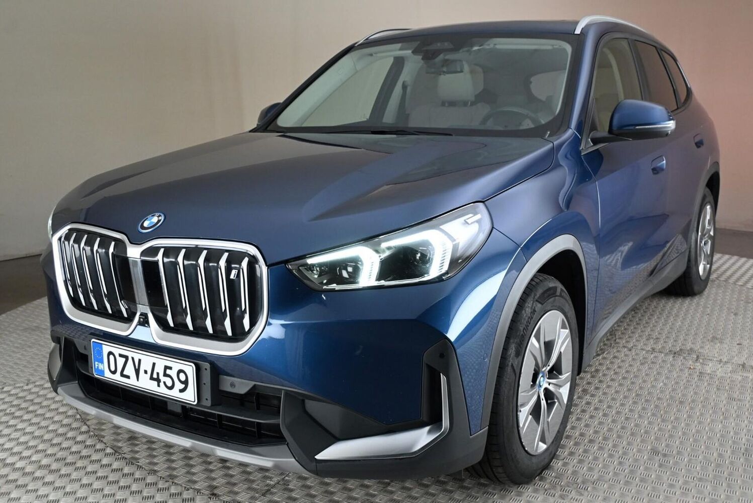 BMW iX1 vaihtoauto