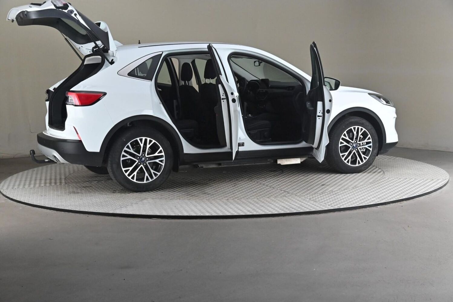 Ford Kuga vaihtoauto