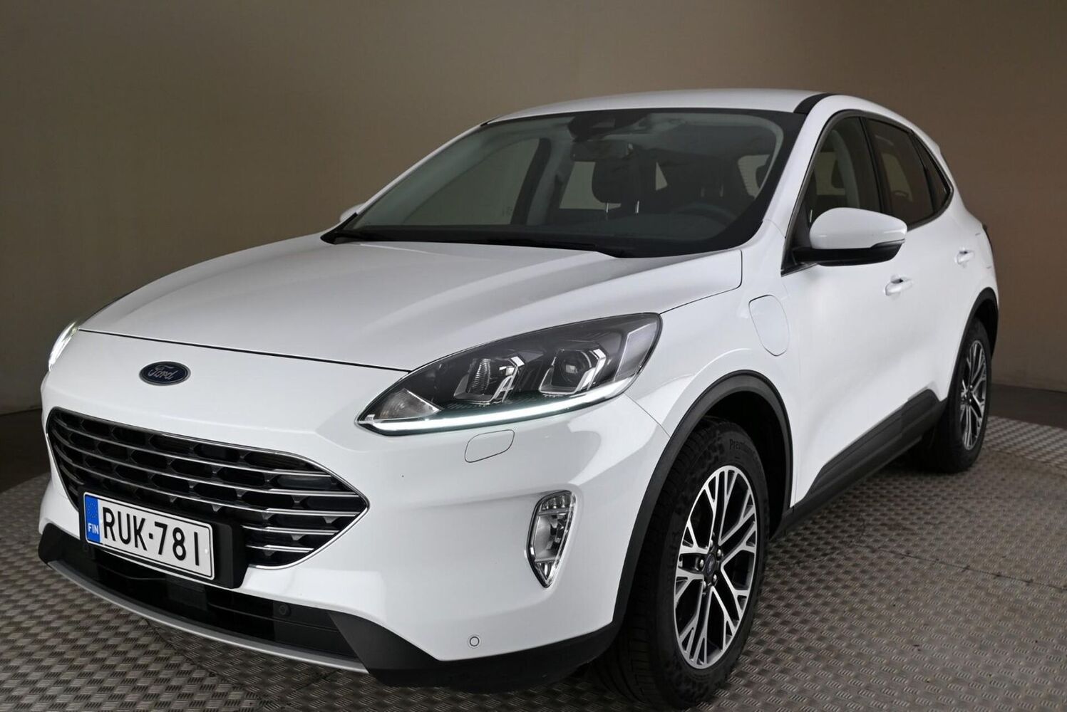 Ford Kuga vaihtoauto