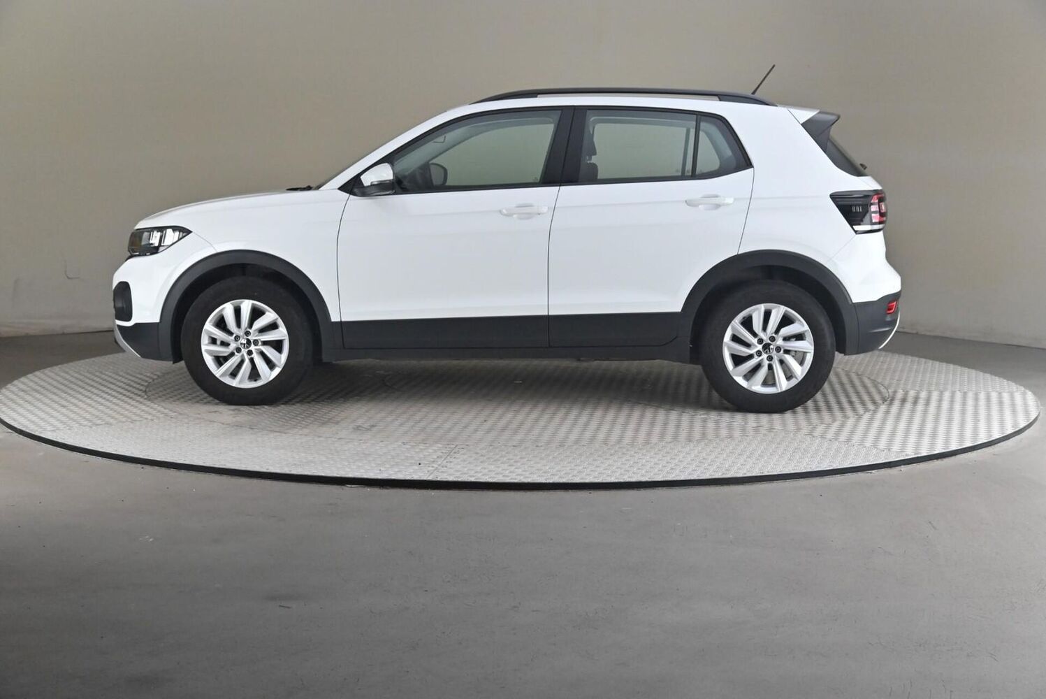 Volkswagen T-Cross vaihtoauto