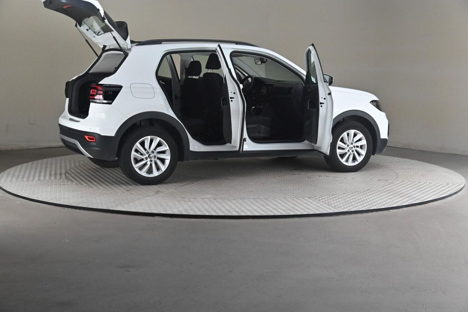 Volkswagen T-Cross vaihtoauto