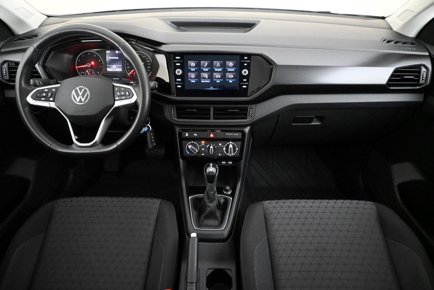 Volkswagen T-Cross vaihtoauto