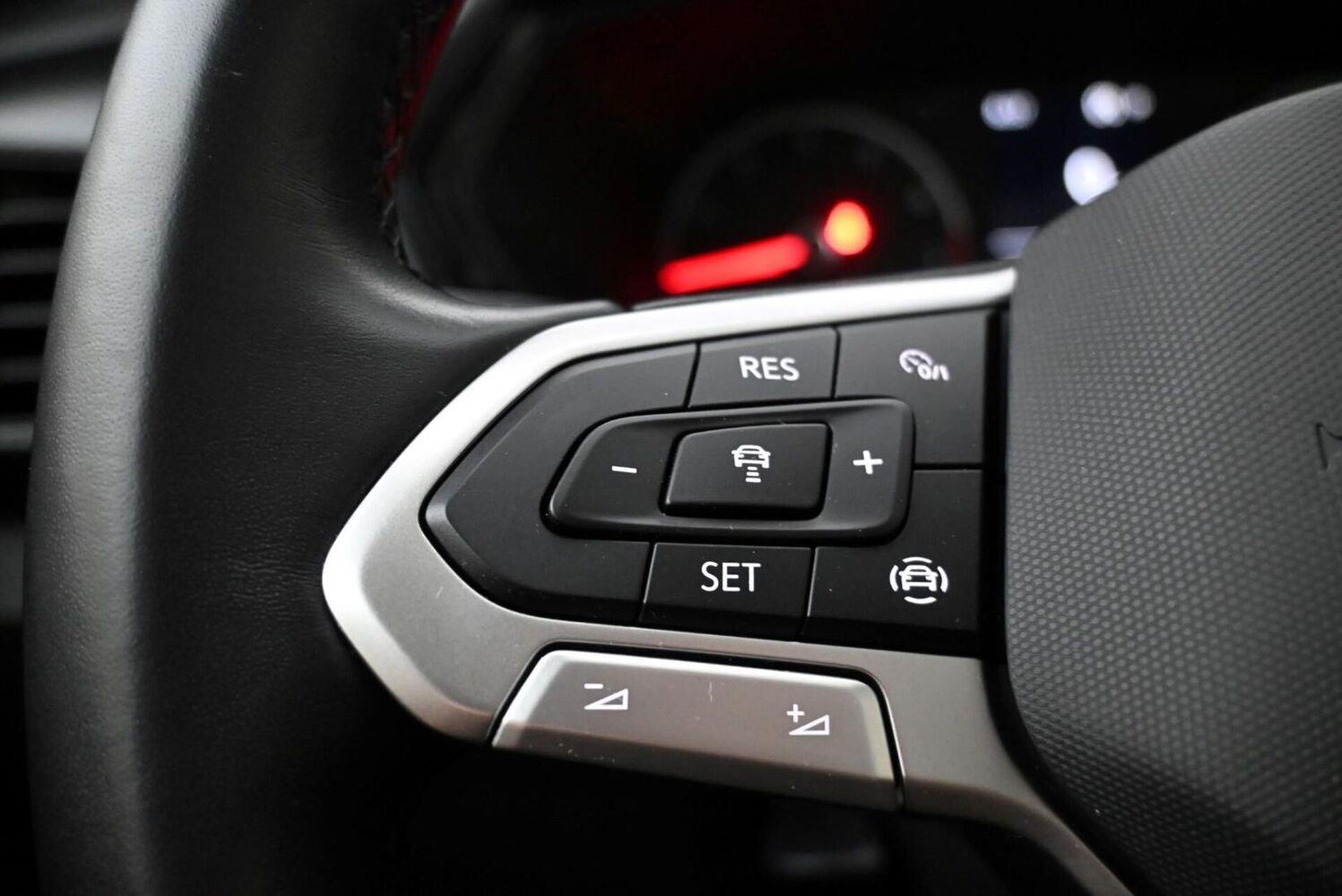 Volkswagen T-Cross vaihtoauto