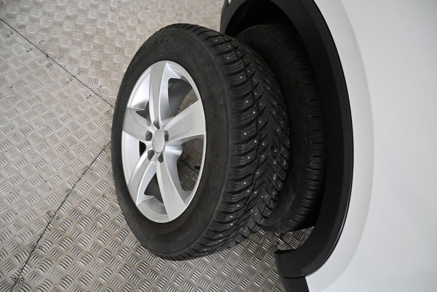 Volkswagen T-Cross vaihtoauto