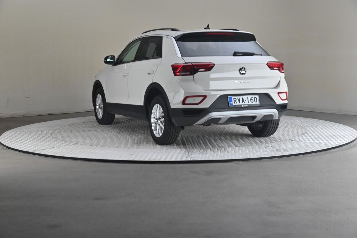 Volkswagen T-Roc vaihtoauto