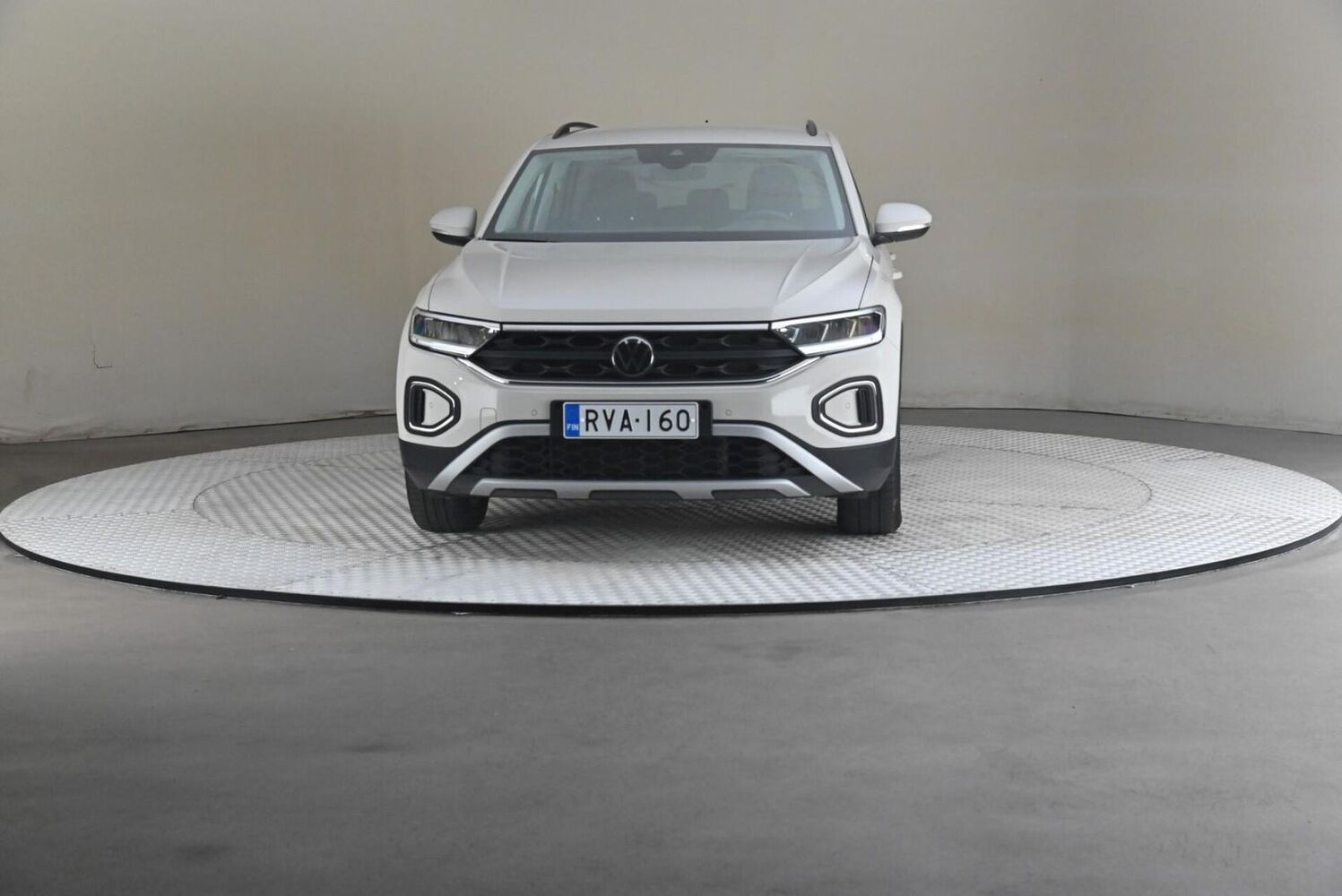 Volkswagen T-Roc vaihtoauto