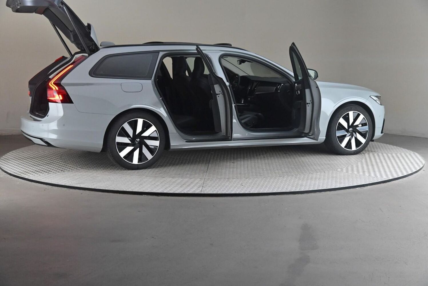 Volvo V90 vaihtoauto
