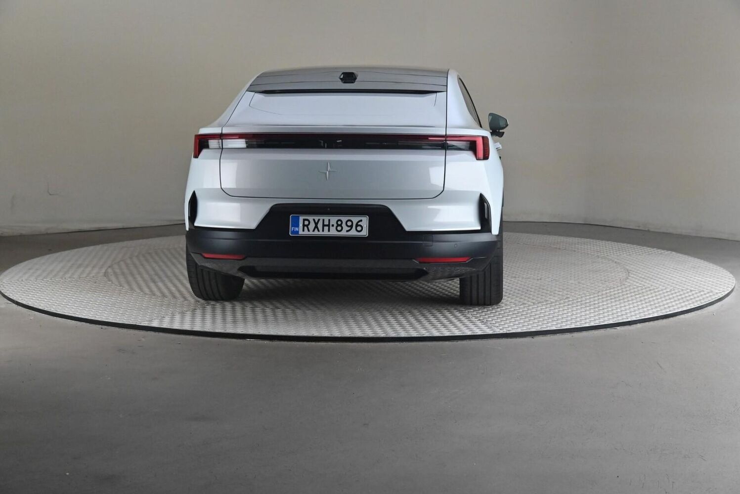 Polestar 4 vaihtoauto