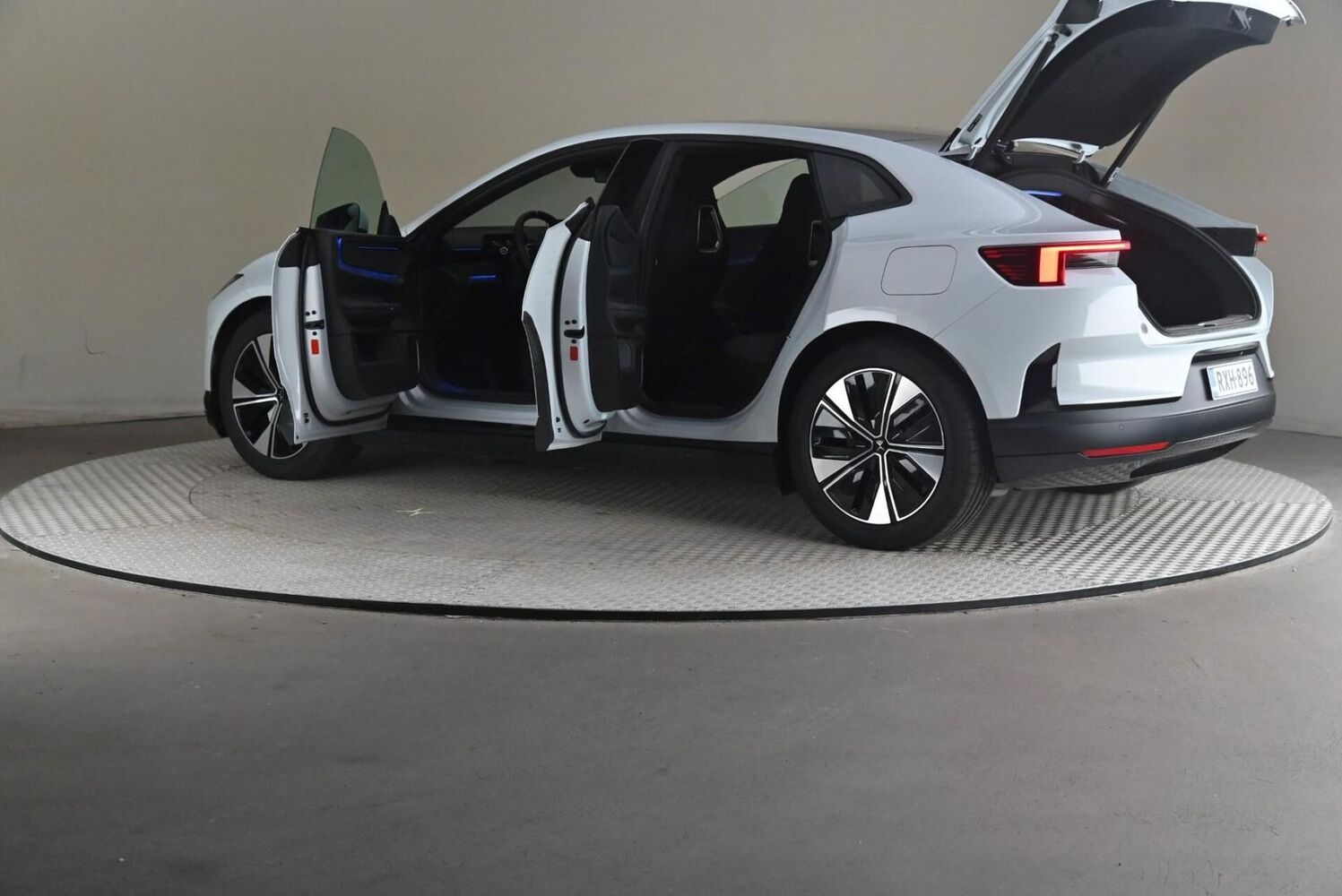 Polestar 4 vaihtoauto