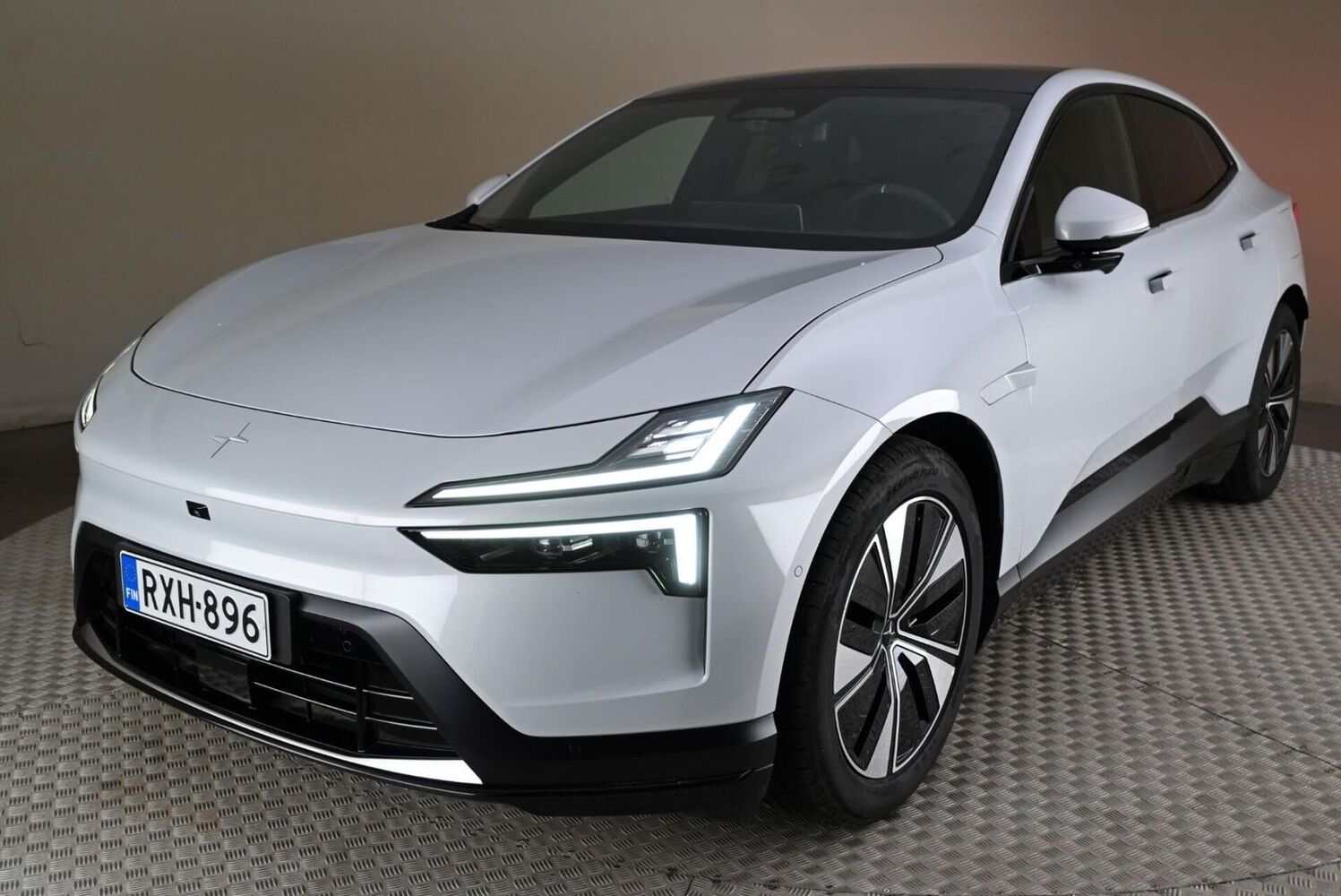 Polestar 4 vaihtoauto