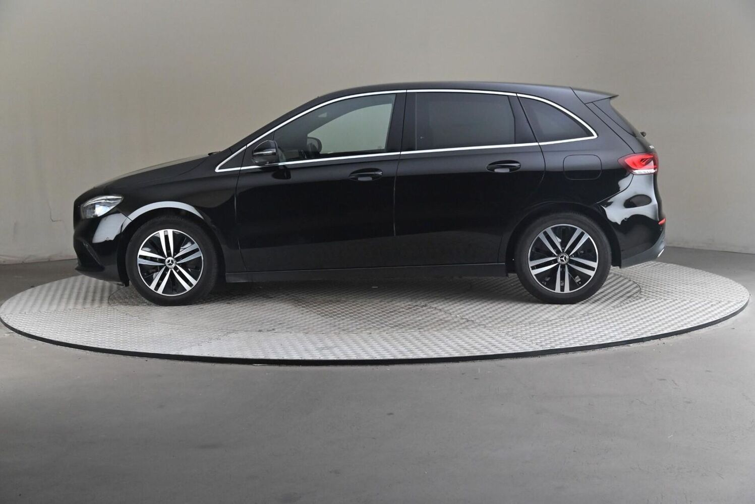 Mercedes-Benz B vaihtoauto