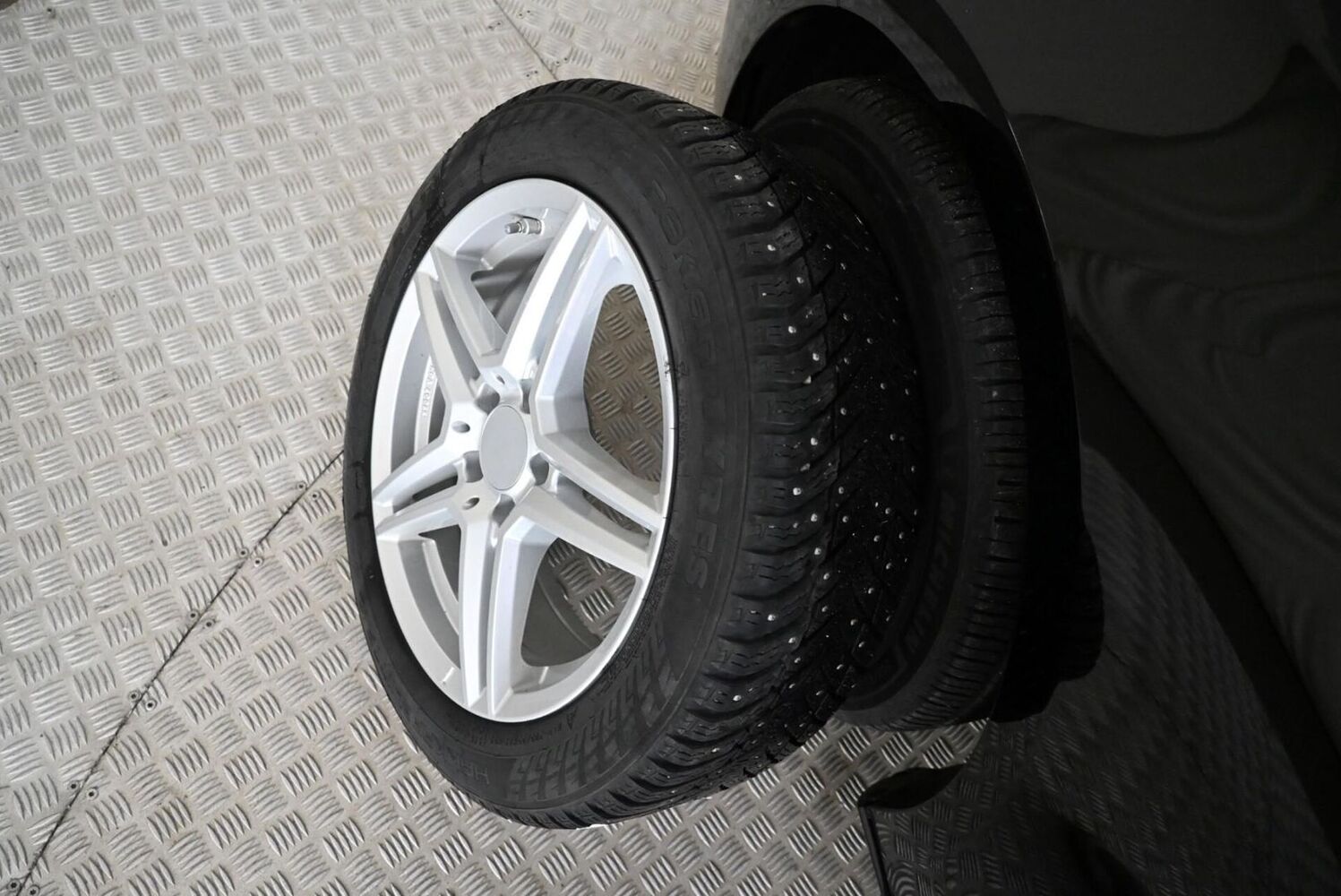 Mercedes-Benz B vaihtoauto