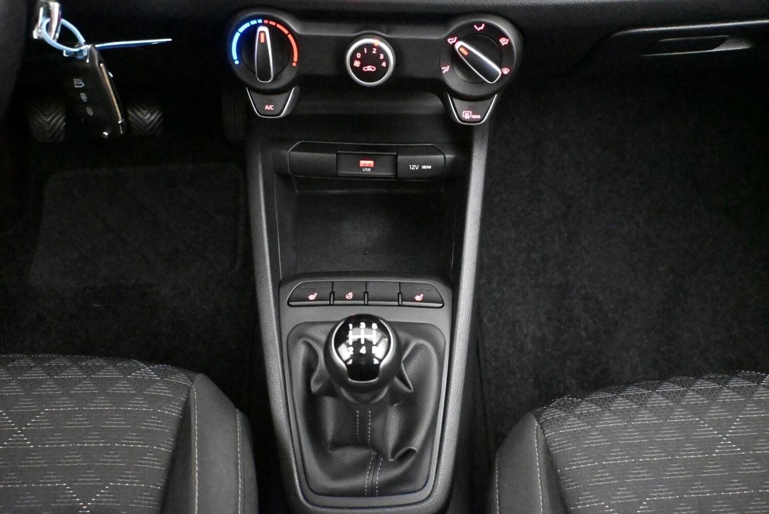 Kia Rio vaihtoauto