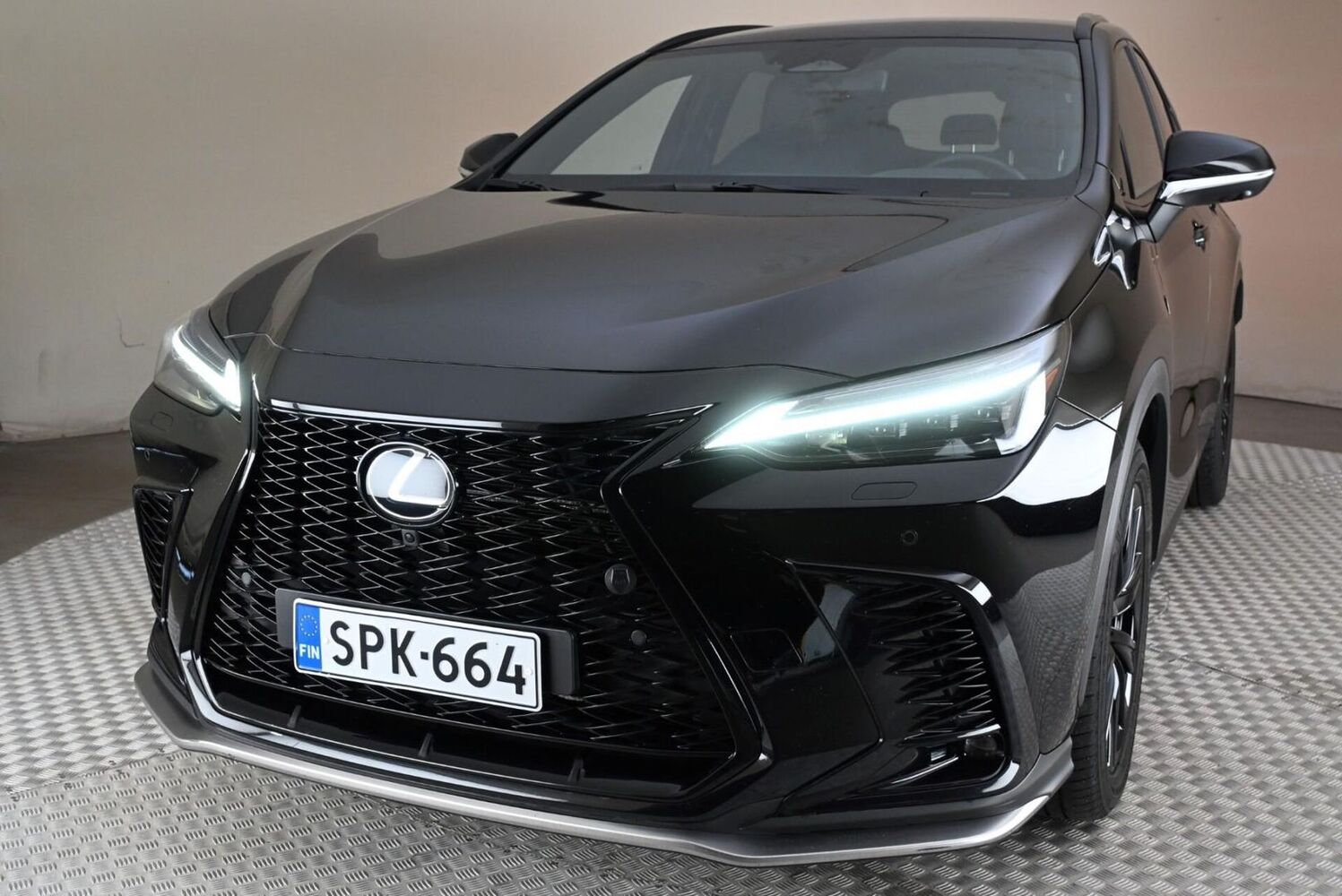 Lexus NX vaihtoauto