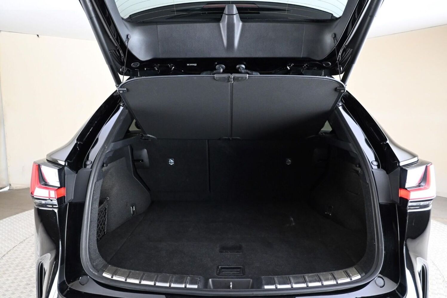 Lexus NX vaihtoauto