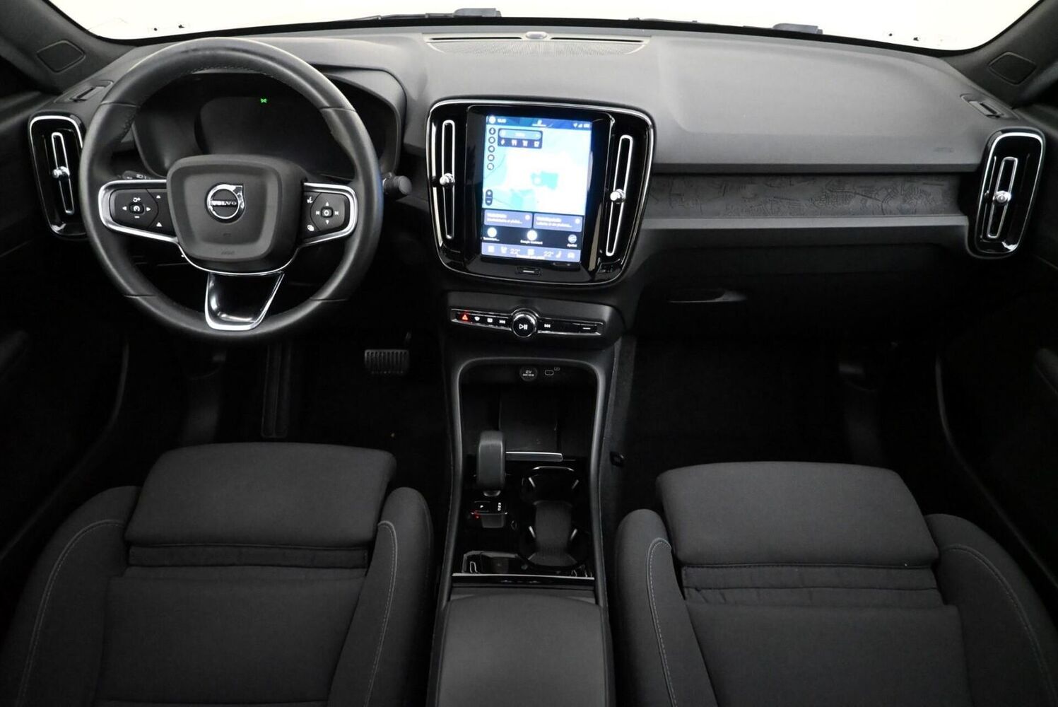 Volvo C40 vaihtoauto