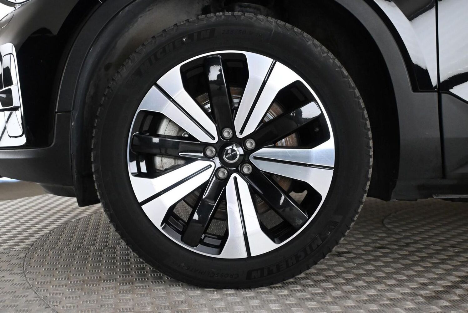 Volvo C40 vaihtoauto