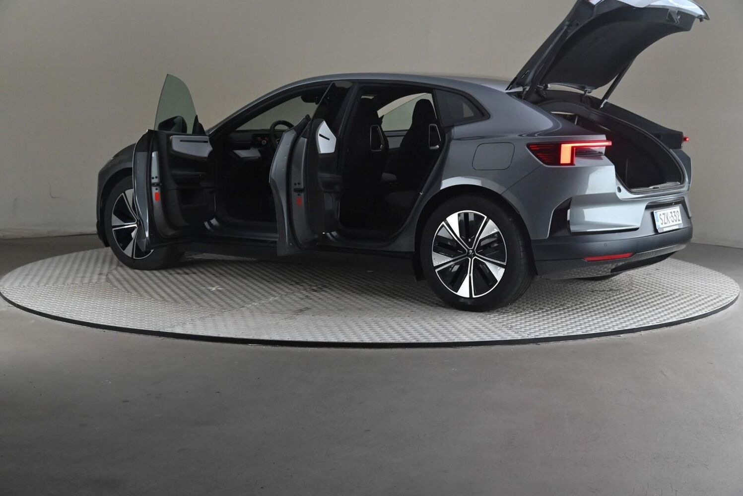 Polestar 4 vaihtoauto