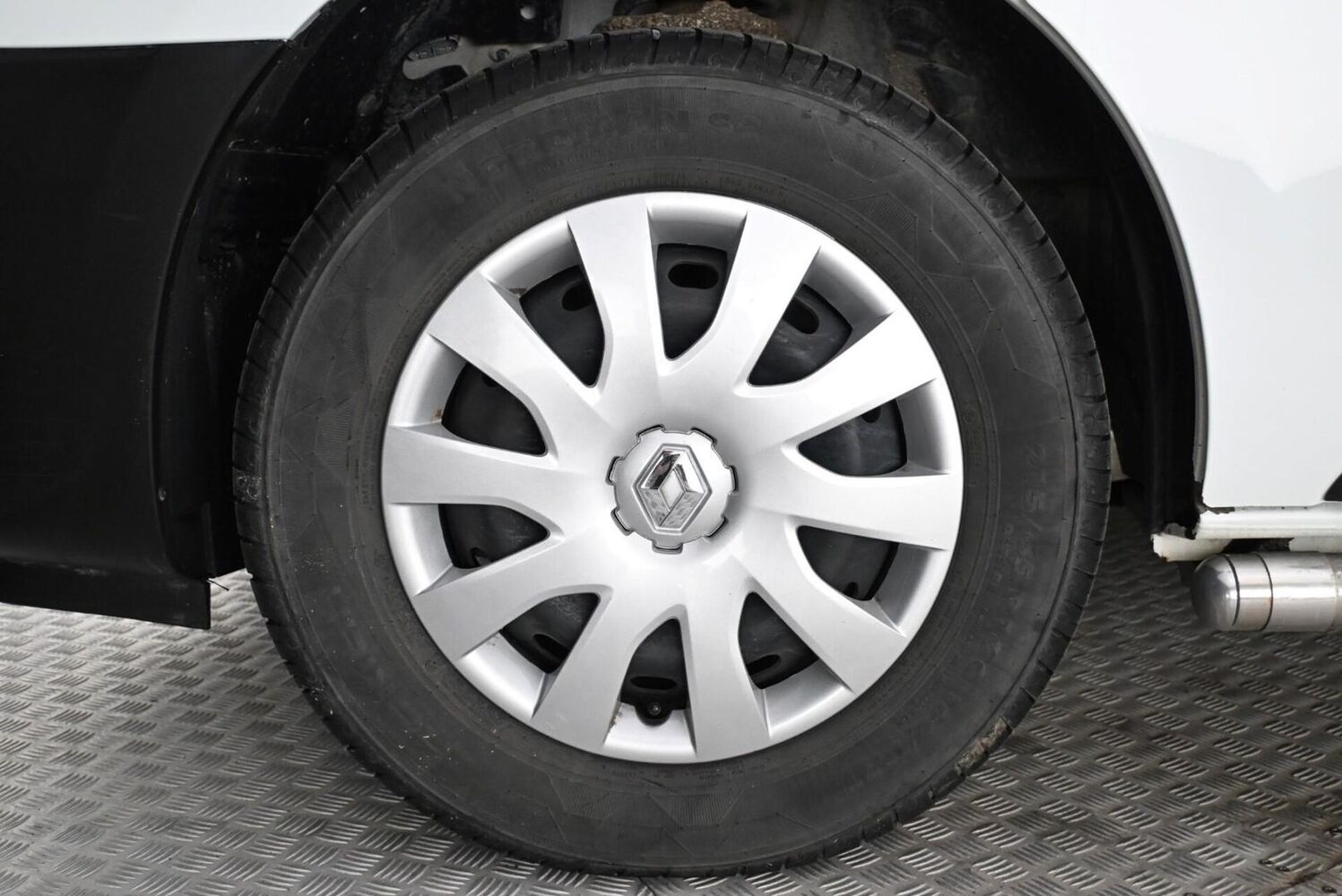 Renault Trafic vaihtoauto