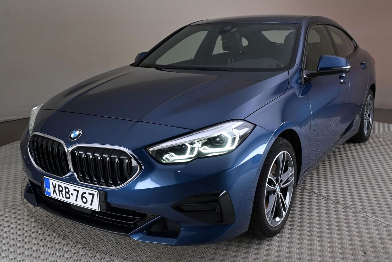 BMW 218 vaihtoauto