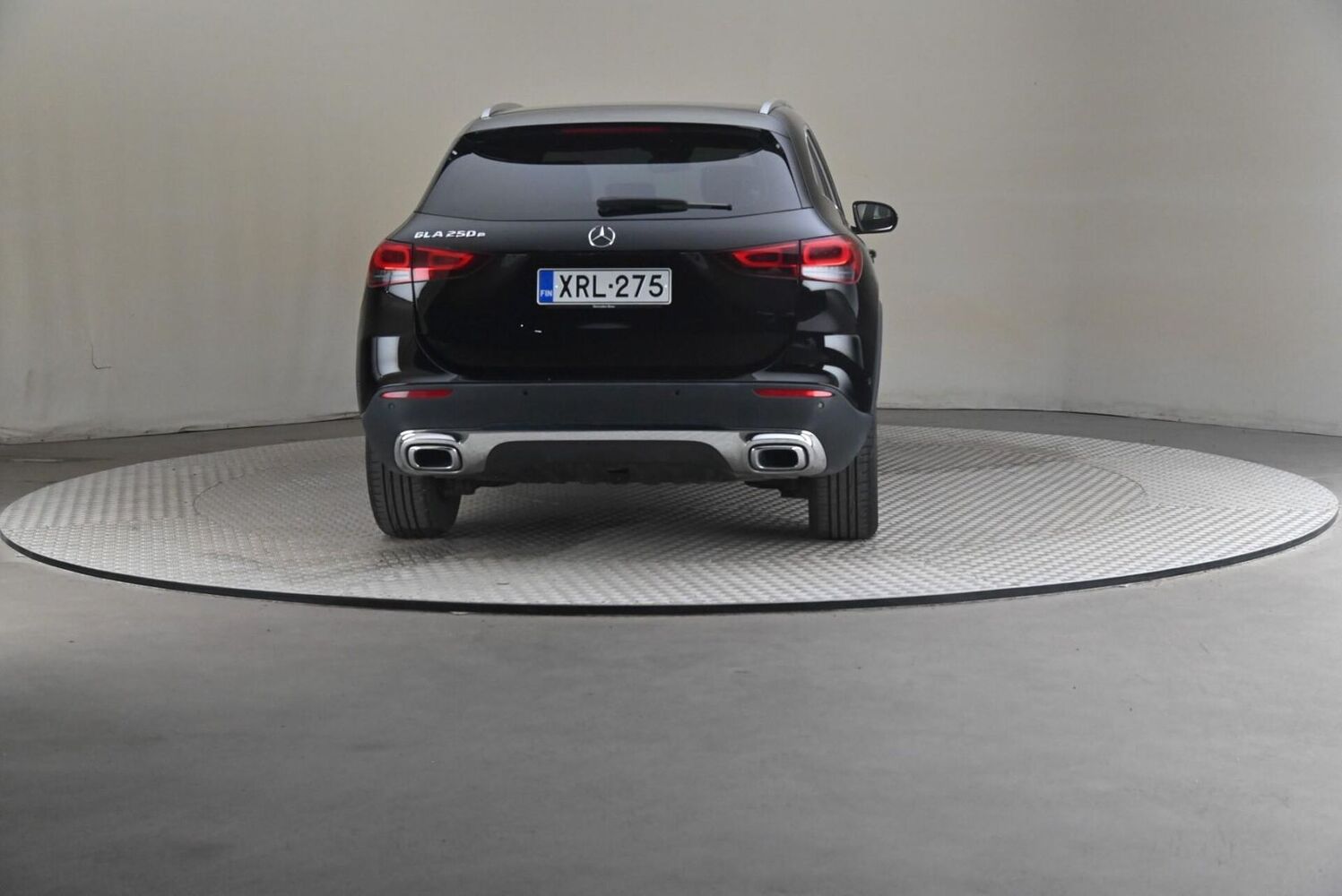 Mercedes-Benz GLA vaihtoauto